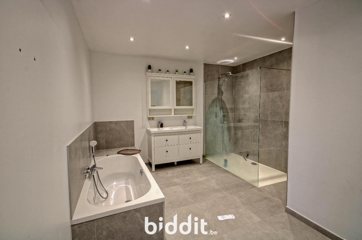 picture 20 of house 183547